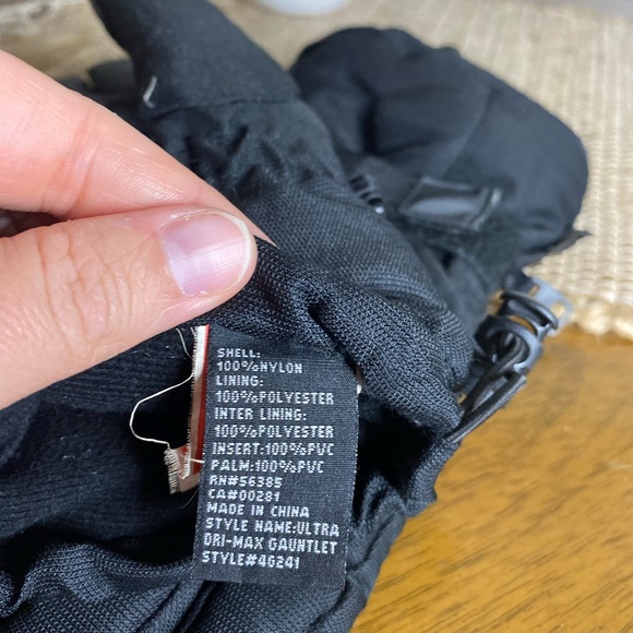 Hollofil 2 Waterproof gloves - Picture 5 of 5